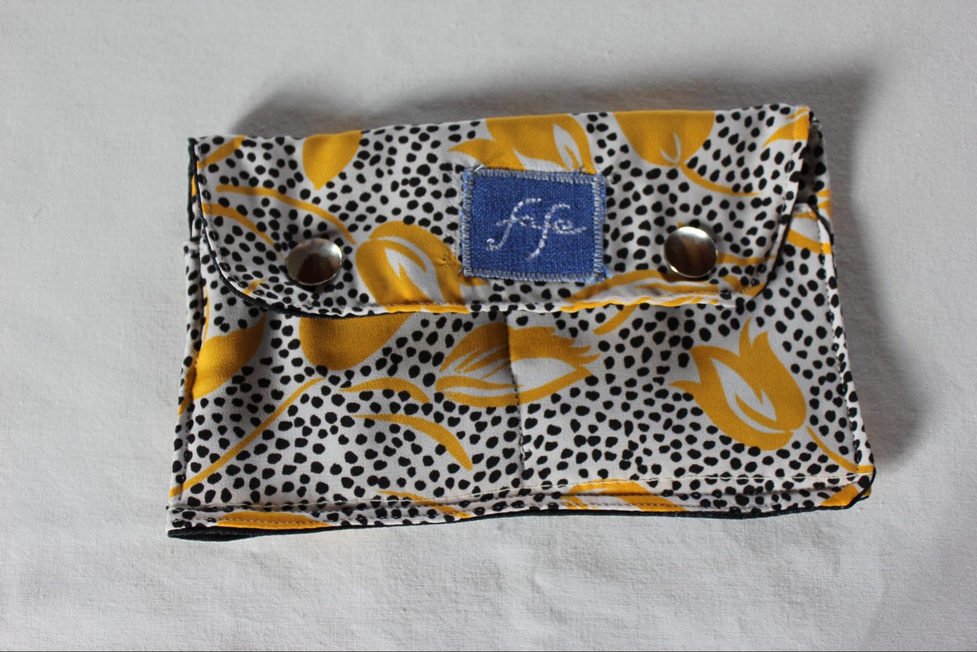 image of a FaFe slim wallet